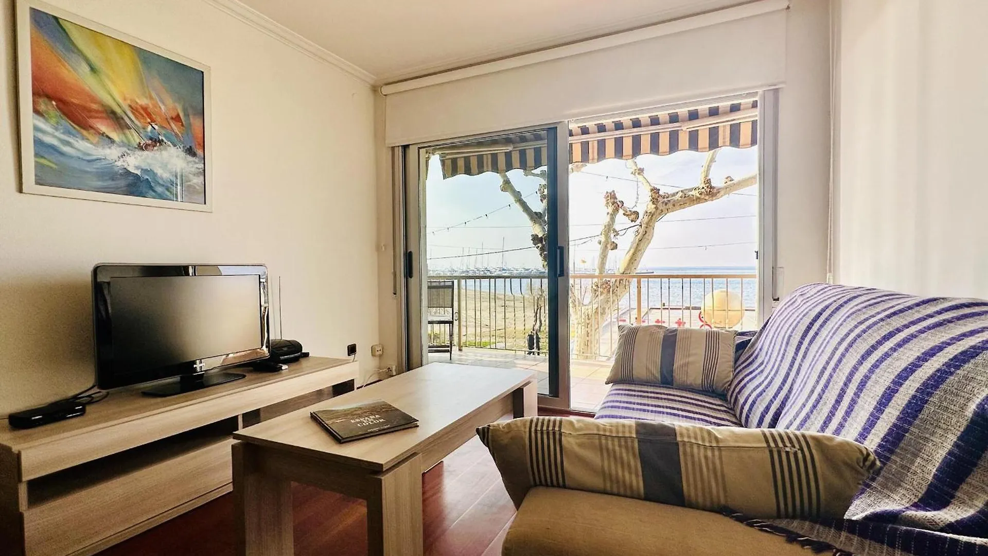 Appartamento Espectaculares Vistas Al Mar En Primera Linea, Terraza, Aire Acondicionado, Y Wifi En Roses - Es-258-68 Spagna