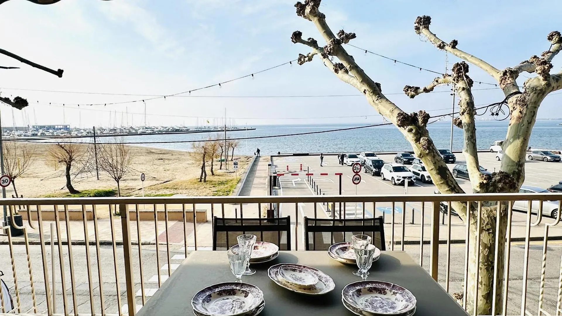 Appartamento Espectaculares Vistas Al Mar En Primera Linea, Terraza, Aire Acondicionado, Y Wifi En Roses - Es-258-68 Spagna